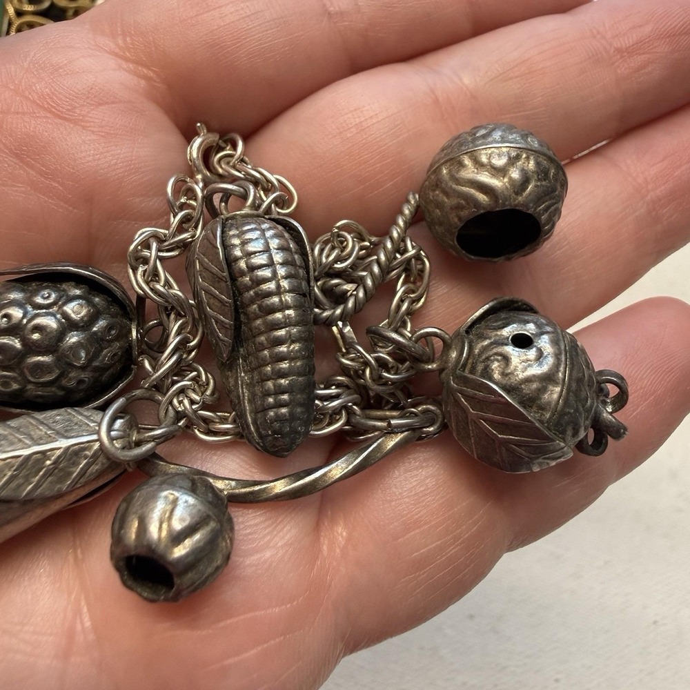 Vintage Penca De Balangandan 6 Charms Amulet Silver Tone Chain Bracelet - Picture 4 of 7